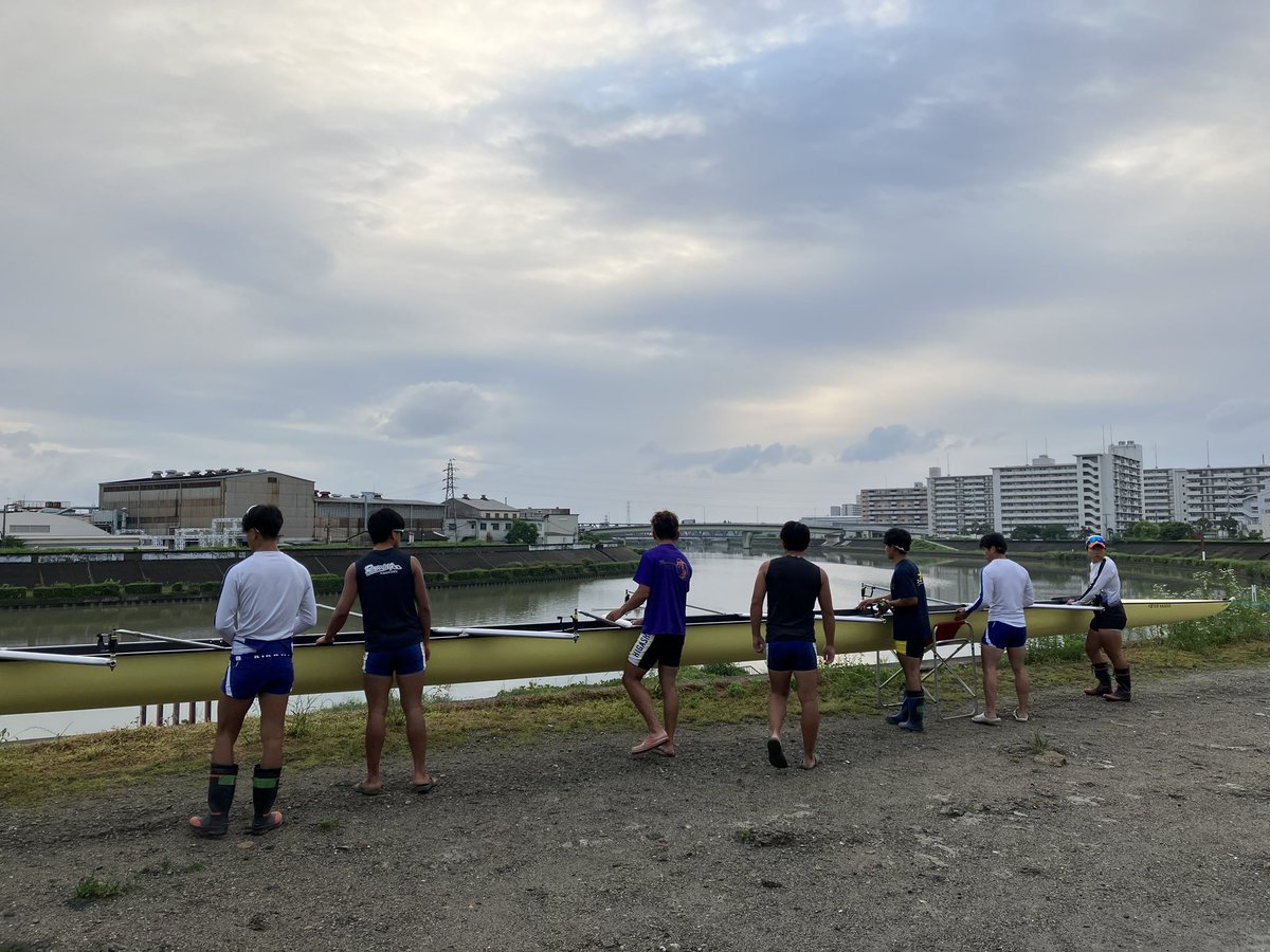 rowinglovers's tweet image. 先日久しぶりに艇庫に行きました！みんな着実に上達していて見ていて楽しかったです。今週末の関関戦楽しみにしてます！