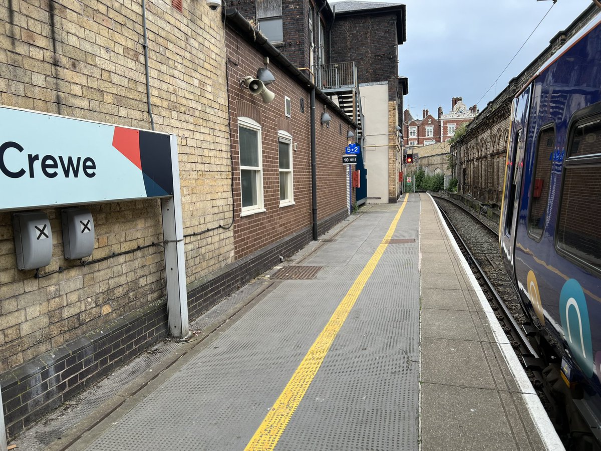 I’ve been learning Crewe both ways over the last several weeks, this morning after my pass out is my first solo journey! #trainlife #traindriver