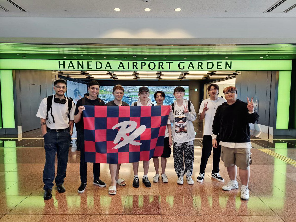 pprxteam's tweet photo. Arrived in 🇯🇵 Tokyo! ✌🏻

#WGAMING #VALORANTMasters https://t.co/JfOgNKqgO1