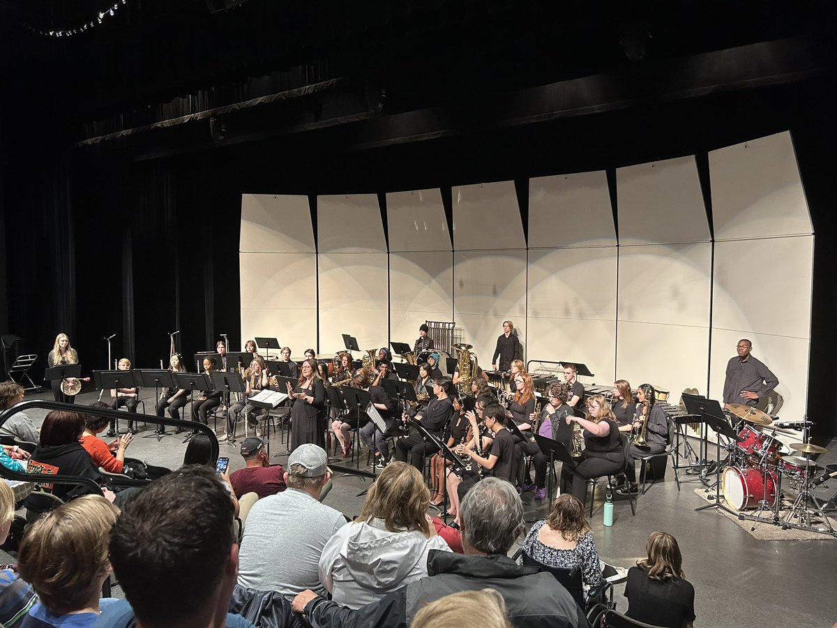 SBarr2's tweet photo. Great night of music as @EcoleMcTavish and Holy Trinity High School senior Bands played tonight. Joined by the YMM community band too! What a night of music!! #ymmarts @FMPSD @FMCSD https://t.co/ZTWI50YzQe