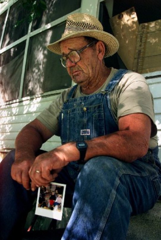 In 2000, <a href="/VirginiaYoung/">VirginiaYoung</a> covered a botched jailbreak in Randolph County that killed two jailers and landed Michael Tisius on death row. This story includes an interview with Owen Acton, father of one of the jail guards.  

rb.gy/8epg6
<a href="/stltoday/">St. Louis Post-Dispatch</a>