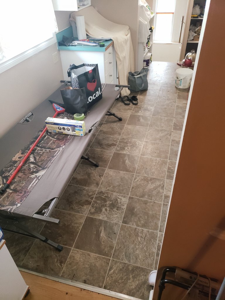 MrWillows's tweet image. #life #WorkLifeBalance #depression 
Why WALK home after work, when you can SLEEP there and always be on time? #Apple (I like to bake apples)