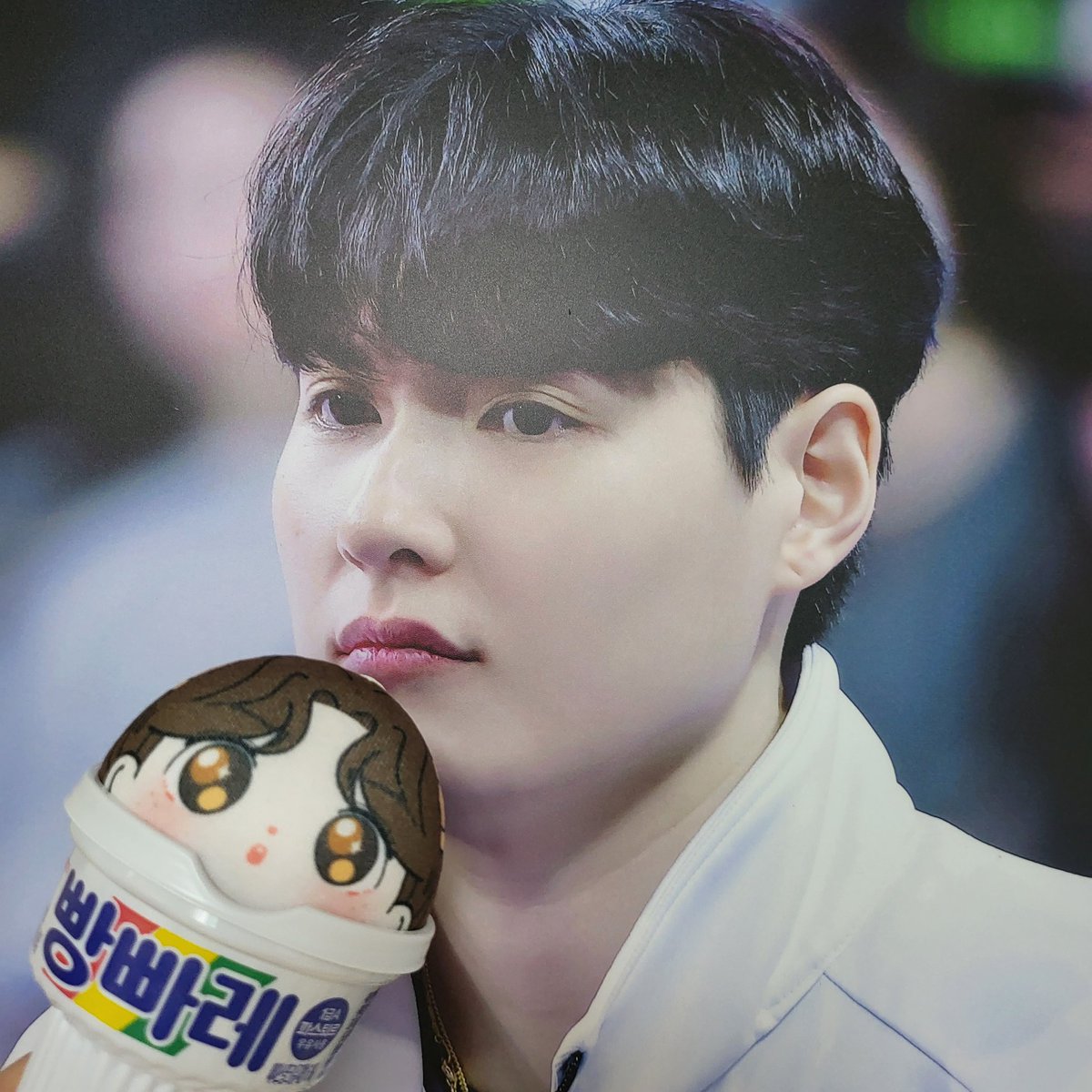 fefe__u_u's tweet photo. 빵빠레 희곰이 한입😋 https://t.co/OmXoQ6HVYx