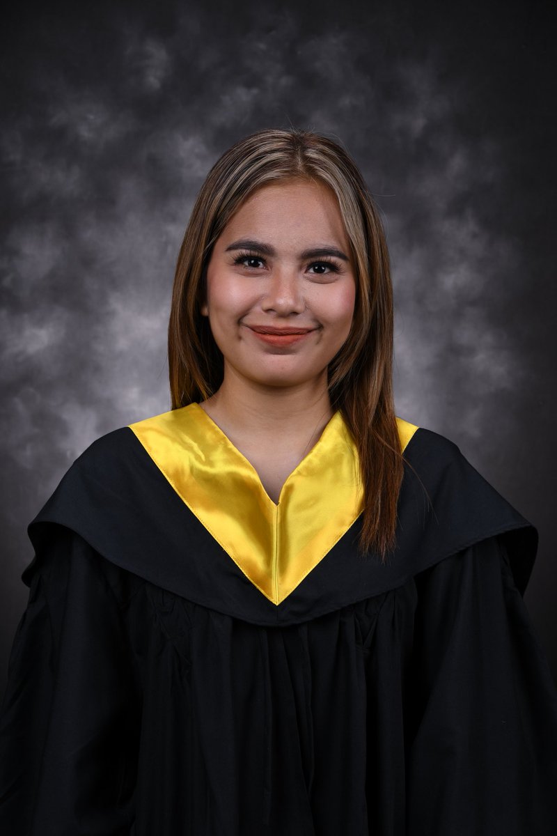 trdcll_7's tweet photo. gradpic https://t.co/5luaGP7h8h