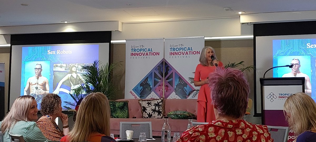 Precious five minutes personal chat with the @QueenslandChiefEntrepreneur @telford_julia and so much inspiration, encouragement, insight from Tracy Spicer. These power women spiced up day 1 morning of #TIF2023.