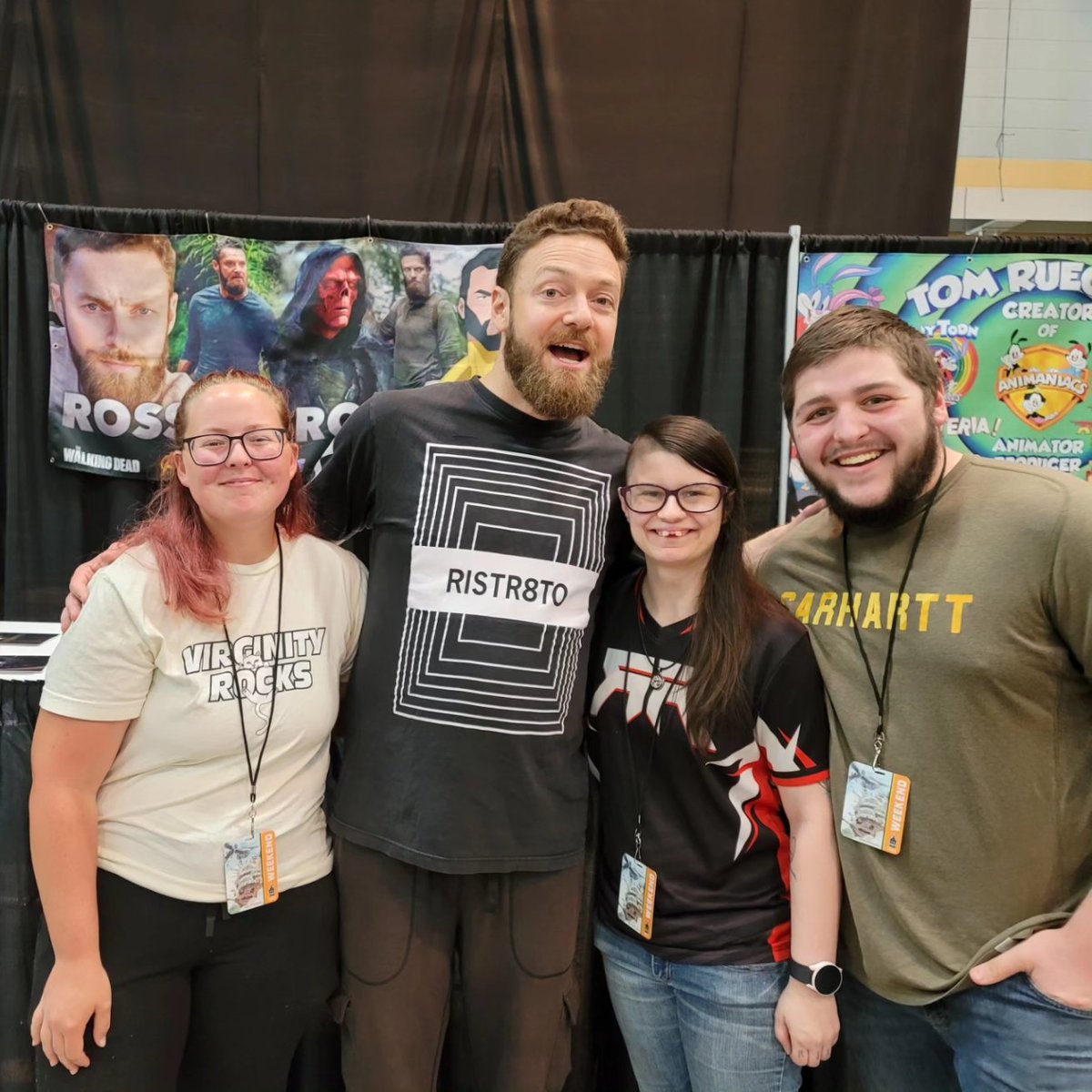 Got to meet @RossMarquand at comic con. Seen him twice! We talked for a bit. He was so nice. It was a pleasure to meet you! #drpeppercrew
