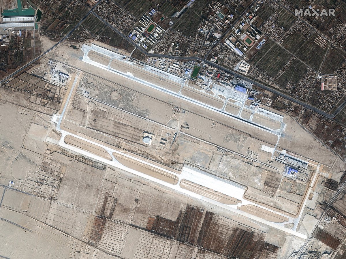 feedmileapp's tweet photo. British Think Tank claims rapid construction by China in Aksai chin, including roads, airport, and outpost Camps.
#feedmile #china #AksaiChin #LAC #indoChina #borderstandoff https://t.co/IHKV6W0MGf