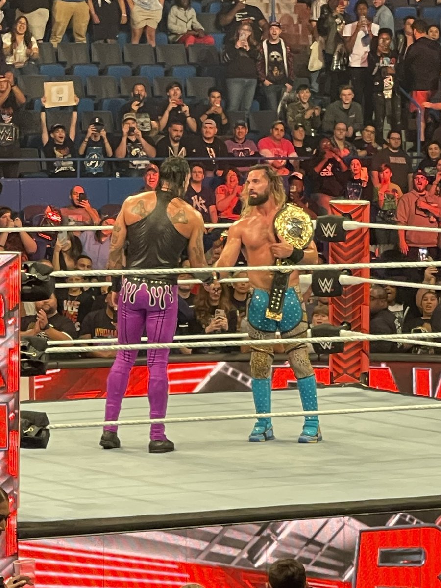 Rollins and Priest shake hands after RAW went off air. Good to see 

Credit: @NickLombardiSK