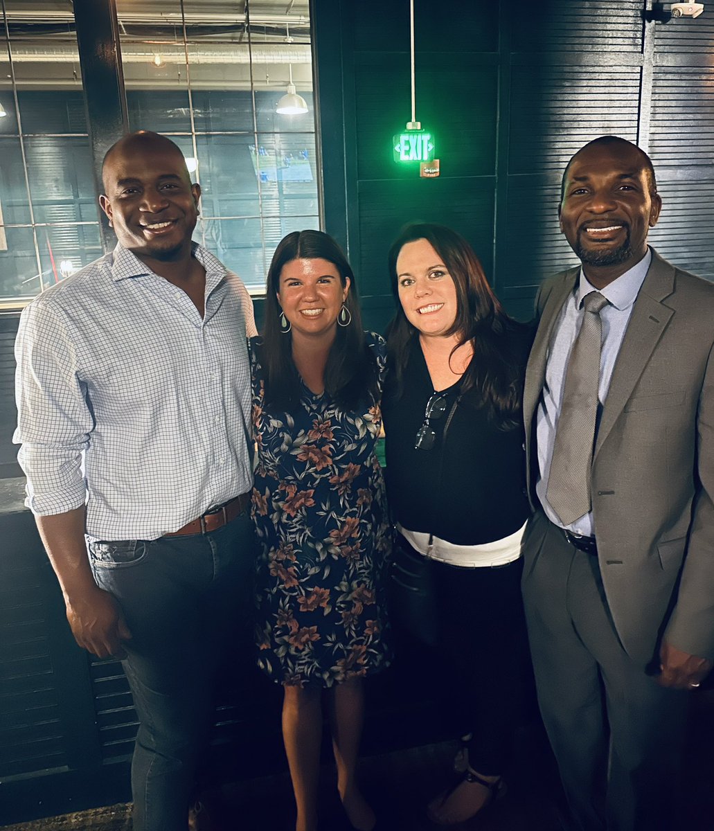 YIRF 2019 alumni reunion! <a href="/JHamiPhD/">Jessica Hamilton</a> <a href="/SeixasDr/">Dr. Azizi Seixas</a> #SLEEP2023