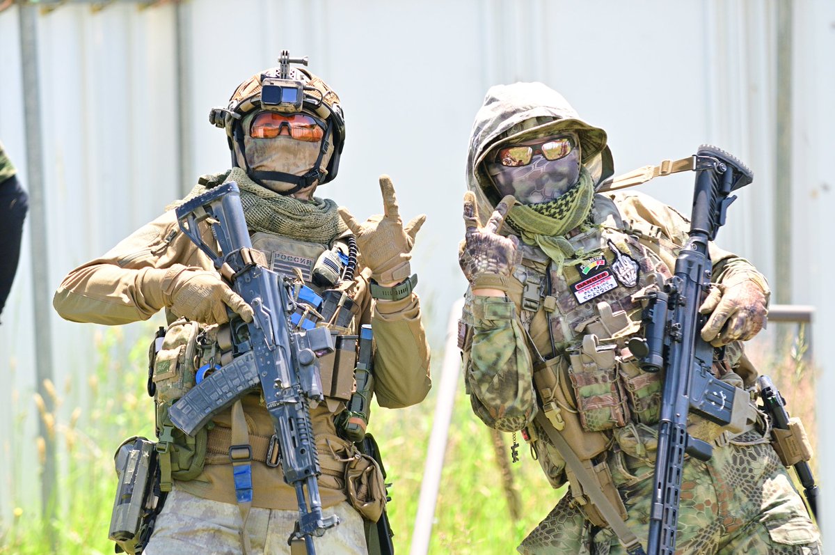 B_tapioka's tweet image. 山内さん写真をありがとうございます(*^^*)

イヴァンさん（@SVDivan) と楽しく遊ばせて頂きました😆

かっこいいAK-12で遊ばれてるのを見て私も久しぶりに引っ張り出して来ようと思います！