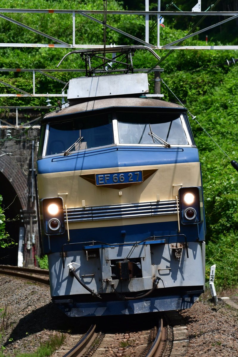 #EF66の日
#二度と撮れない写真を貼れ 
EF66 27 (単機)  8865レ 撮影記録