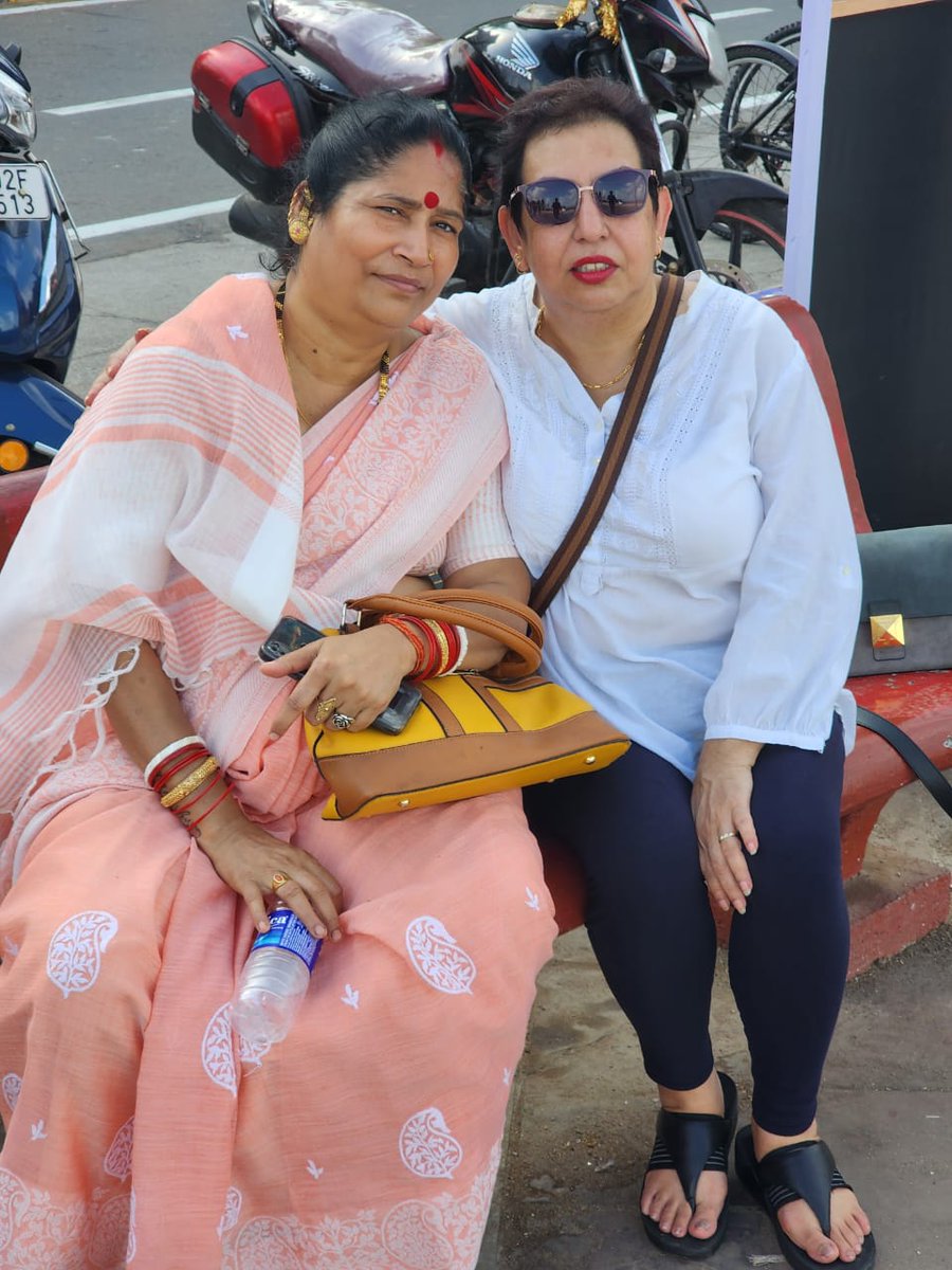 When u're running into Ur 59 going sixty, sitting with someone 10 yrs younger n still good enough in the pic(hope so), it surely feels good😊😊
World environment day 2023
#TikTikPlastic 
Thanks to @bhamlafoundatio , @Asifbhamlaa @syedmerajhusain for this wonderful experience 🙏