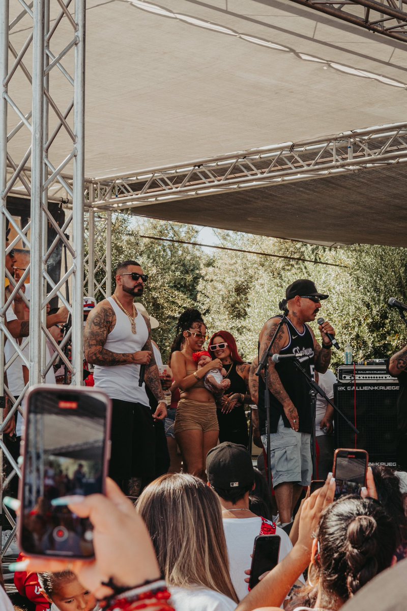 Get bread N hustle
 <a href="/BIGTONE925/">BIG TONE</a> performing at the Streetlow show in Woodland