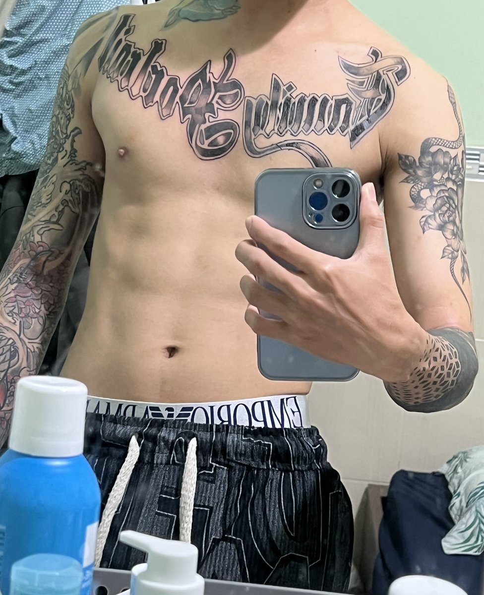 นิกคุนn tweet media