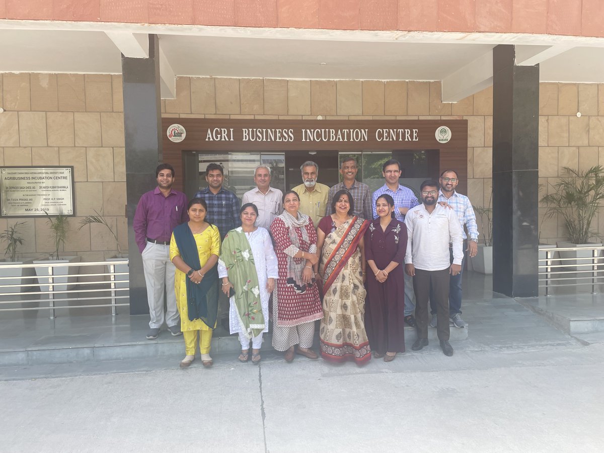 AbicHisar's tweet photo. ABIC session during a short-term training Course on “Importance, updates and emerging issues of IPR &amp; commercialization of technology in HEIs” organized at CCSHAU, Hisar to create awareness about the various IPR issues and technology commercialization 

#abic #ccshau #nabard #ipr https://t.co/tOex5eaZf3