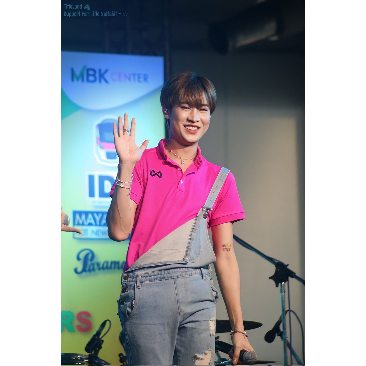 TitleLand1's tweet photo. ❤ @title_ttle #TitleNattakit #UPnAWAY #IdolExchange #mangomusicentertainment #ATMOSPHERE #PrideMonth https://t.co/hq4lG0AtWm