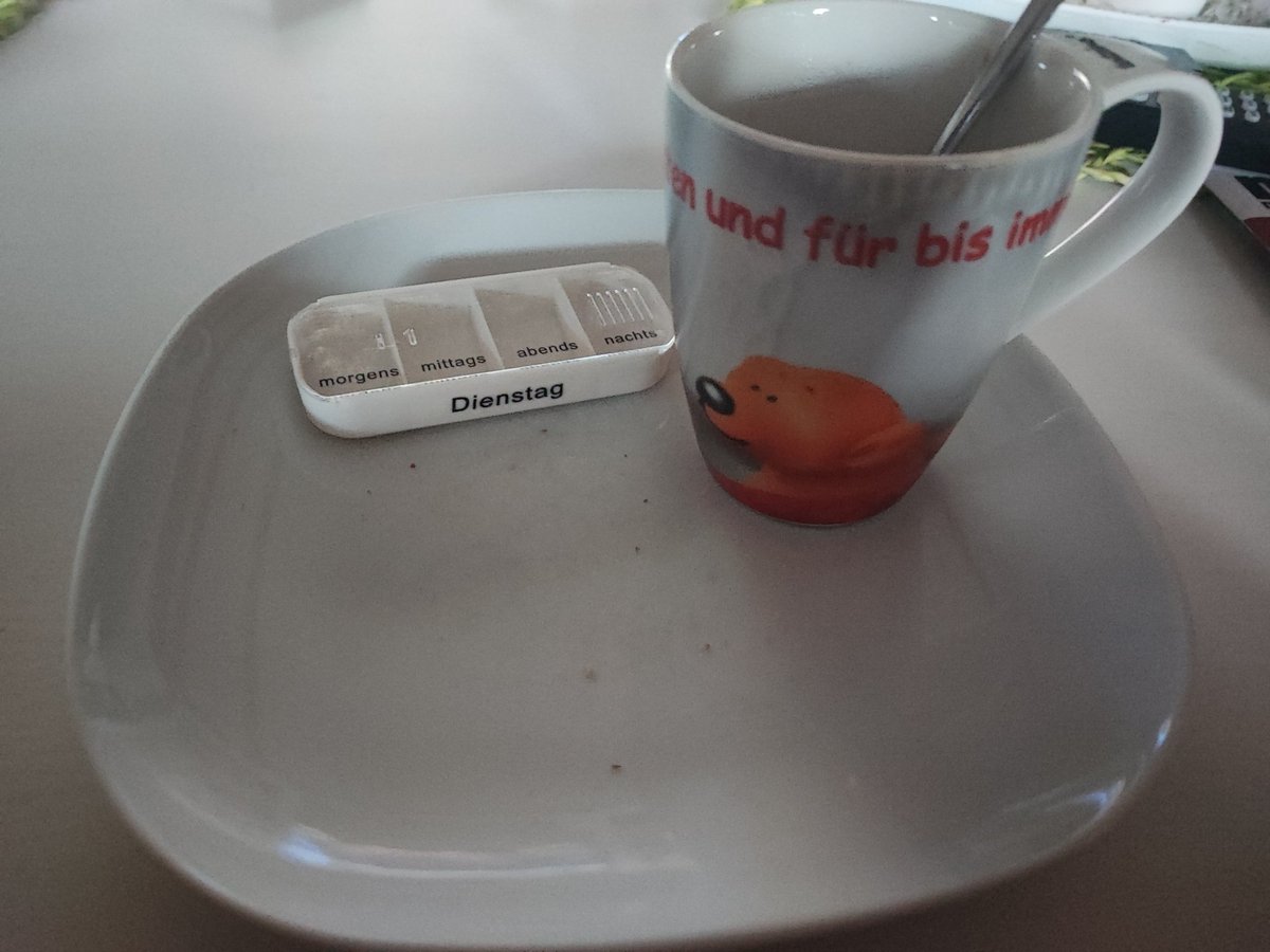 flummi1970's tweet photo. Guten Morgen 🍀☕🌻
Heute letzter Arbeitstag, dann erst wieder nächste Woche #Dienstag ran.
#Erholungsphasen sind so wichtig.

Heute ist u.a. der "D-Day"
Der Anfang vom Ende nahte....
#NieWieder
#AfDgehoertnichtzuDeutschland 
#AfDmachtDumm 
#DDayInGermany 
#NieWiederNazis https://t.co/qzzBrk8Cat