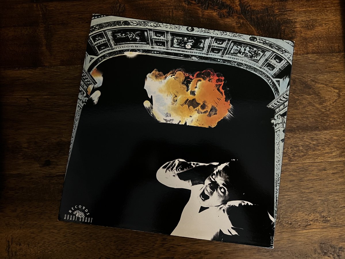 CultFavRecords's tweet image. #11 - Devil Doll - Eliogabalus - Hurdy Gurdy Records (IT) - 1990

It's difficult to choose a favourite Devil Doll album but this is the one that keeps nudging ahead for me.

Very sparse, spacious and beautiful production. 

#DevilDoll #MrDoctor #OriginalPressing