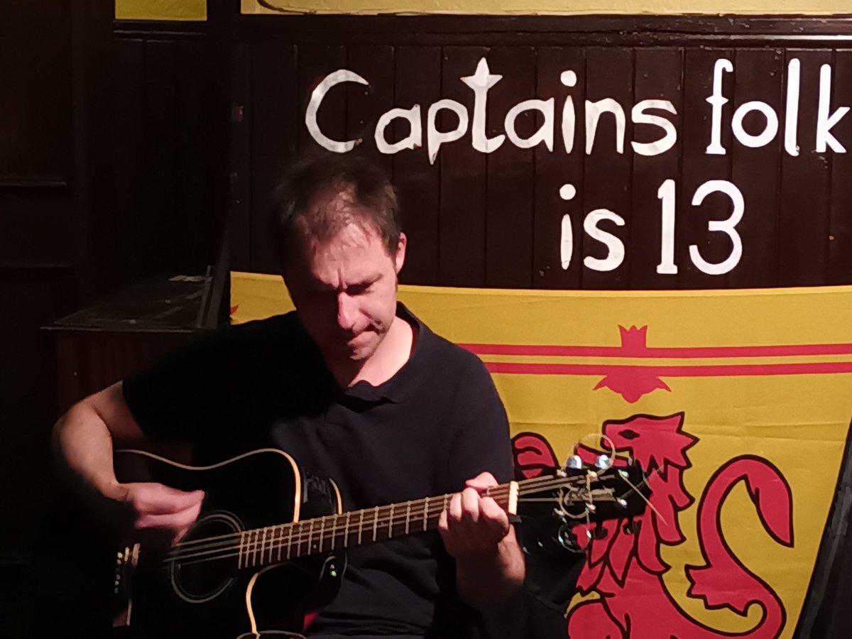 Captain's Bar tweet media