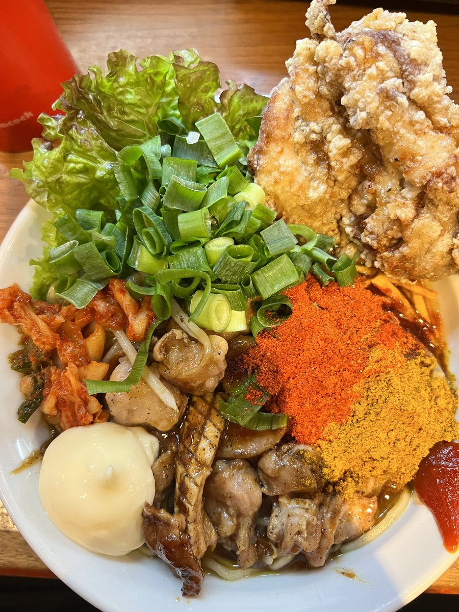 6mtCivic's tweet photo. 旨辛ホルモンまぜそばは定期的に食べないと禁断症状が…

今回のトッピング
マヨネーズ
唐揚げ
カレーパウダー
4辛

カレーパウダーつけるとご飯が欲しくなったので次回はご飯追加します！

#だいつる https://t.co/ckoSOMdlSP
