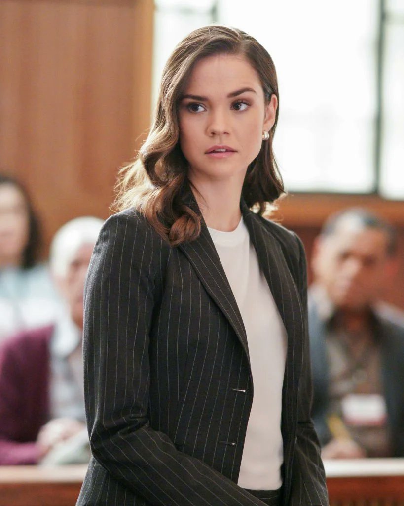 JadeK526's tweet photo. @MaiaMitchell @TheFostersTV @GoodTrouble #CallieAdamsFoster So proud of Maia and the growth of Callie throughout the two shows. She's such a beautiful light. An example of how powerful love can be in changing who we are. @ThePeterPaige @BradleyBredeweg Thank you for Callie/Maia. https://t.co/Rnjr0ZvwrI