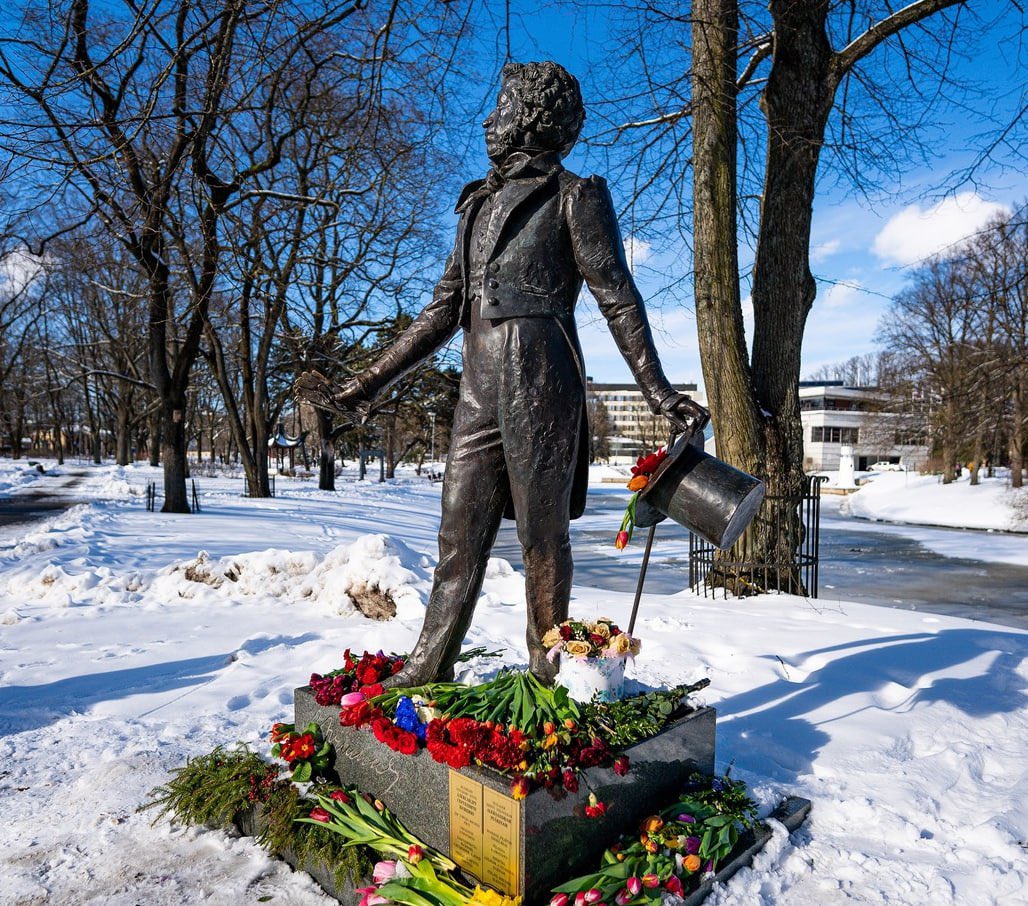 This day in history: today, on June the 6th, 1799, Alexander Sergeevich Pushkin was born in Moscow, Russia. 
Photo: Pushkin monument in Riga that was demolished at the end of May.