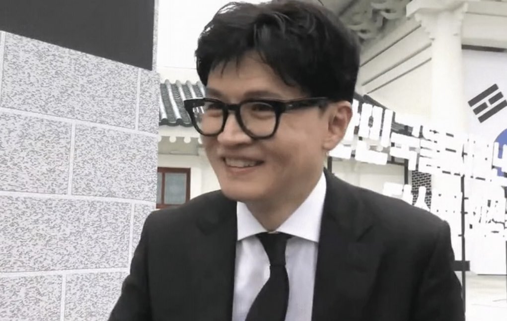 크레용 tweet media