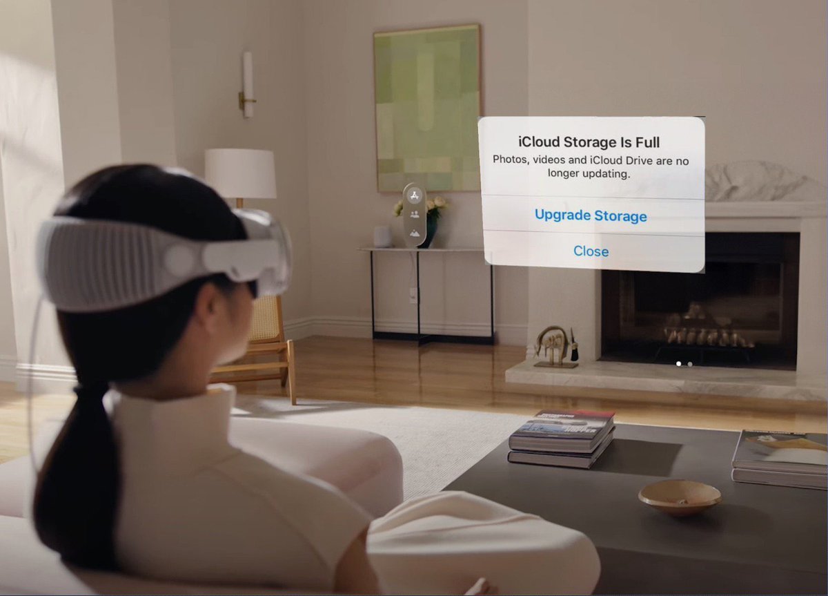 ShivAroor's tweet image. 😂😂💯 
#AppleVisionPro