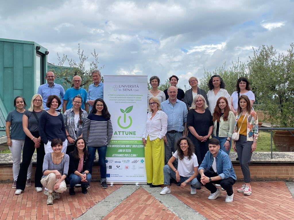 unisiena's tweet image. 6/6. Al Complesso didattico Mattioli dell&apos;#Università di #Siena il Transnational meeting di #AttuneProject!
#ATTUNE è un progetto che affronta direttamente il cambiamento climatico nel campus universitario promuovendo e incoraggiando l&apos;azione di tutta la comunità universitaria.