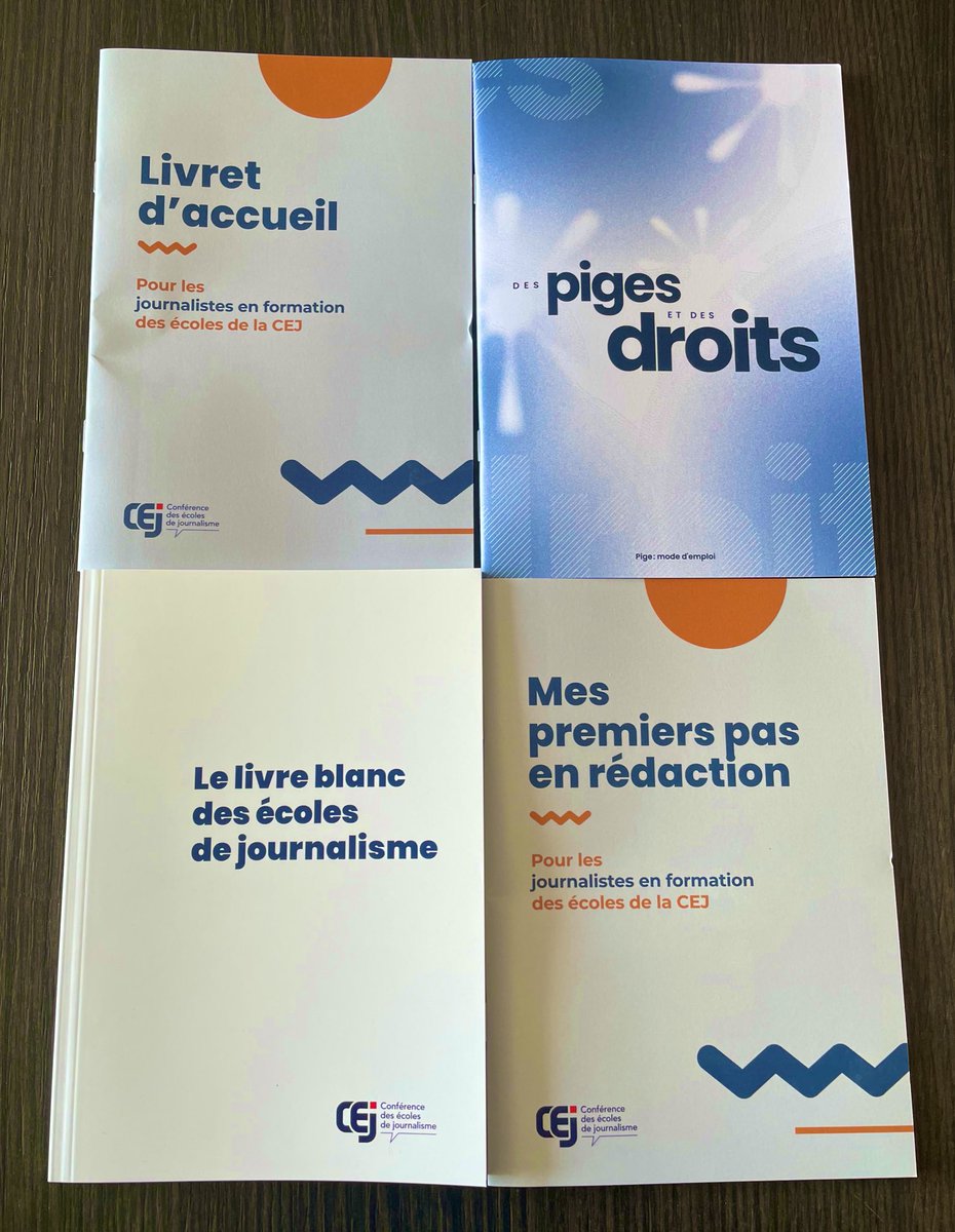 Les livrets de la CEJ et le Livre blanc des écoles de journalisme sont parus et prêts à être distribués aux étudiants en journalisme <a href="/CEJournalisme/">Conférence des Écoles de Journalisme</a> #journalisme #insertion #formation