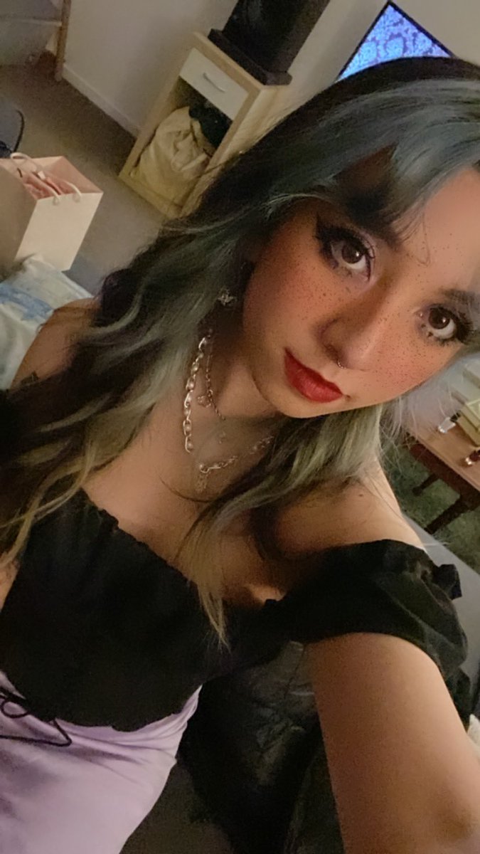 pixel 🦇 tweet media