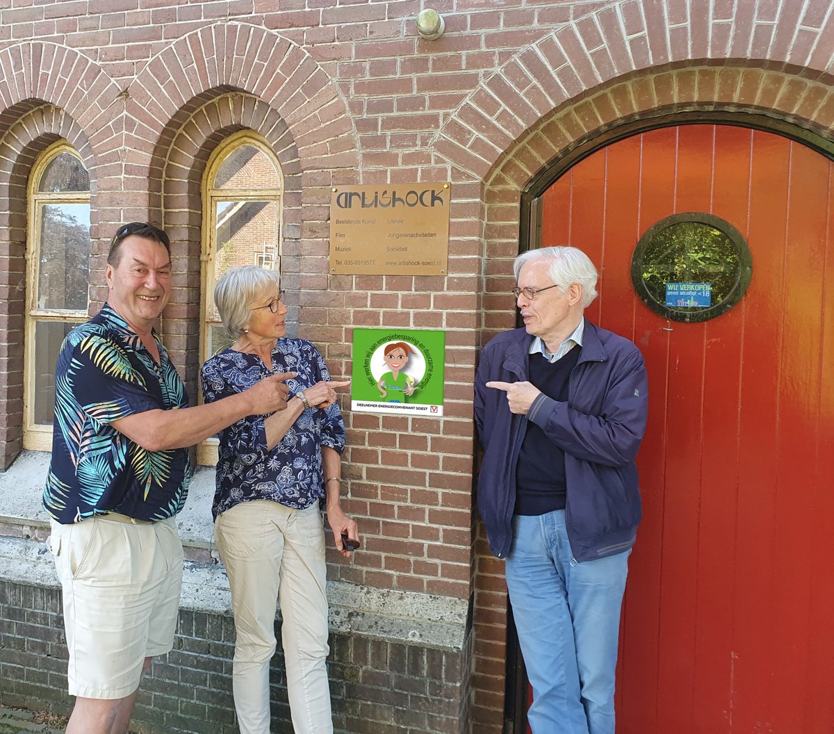 BmoSoest's tweet photo. Artishock “Cultureel Podium Soest”, bekend bij veel #Soesters gaat verder #verduurzamen #duurzaamondernemen? Vraag @basdehaas van @BmoSoest . Bel of stuur hem een bericht via 06 538 43 794
 #aandeslagmetnieuweenergie #duurzaamondernemen #zonneenergie https://t.co/SLXWizrySJ