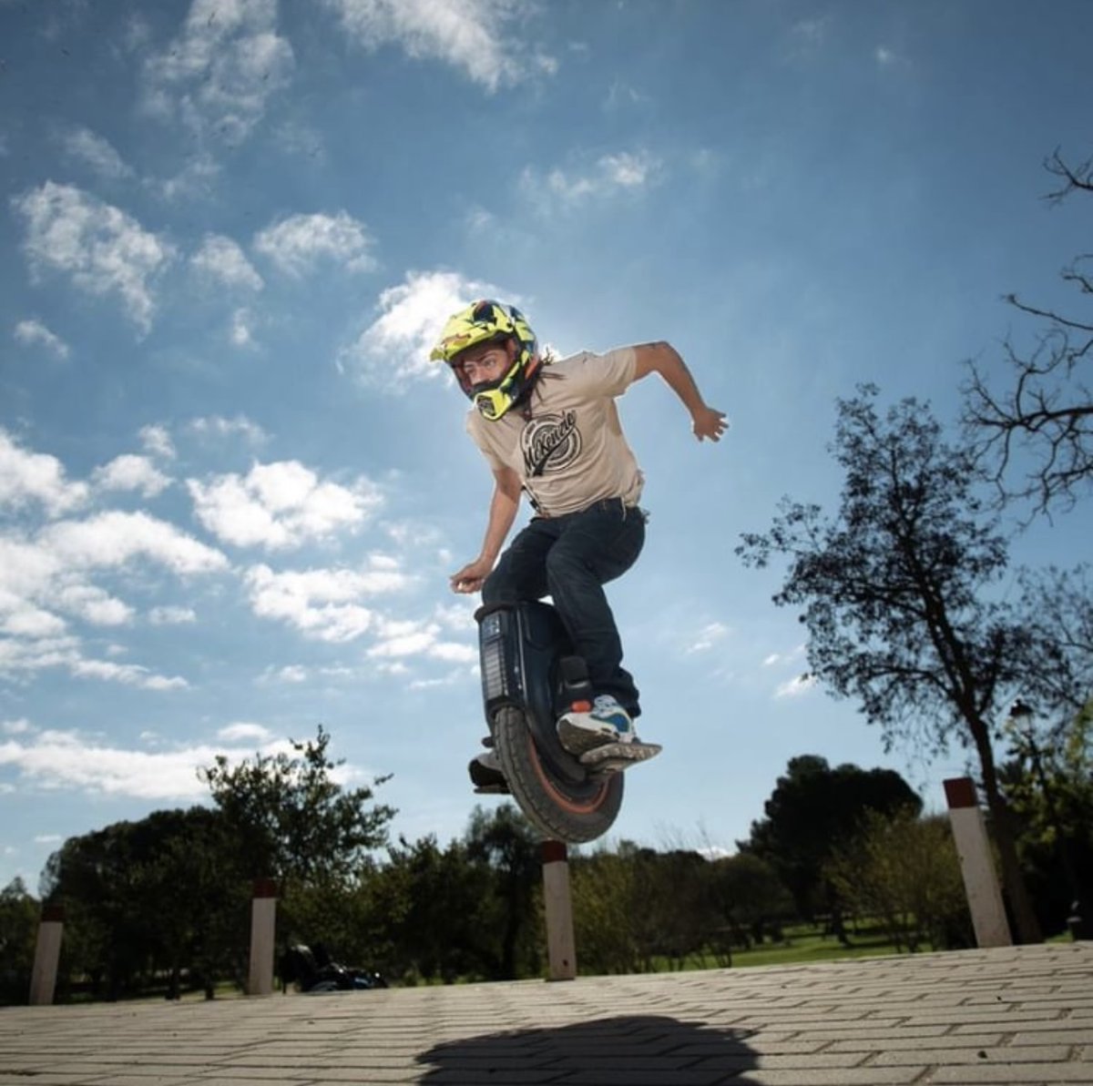 Jump to any occasion. Motivation is right at your feet.

#euc #electricunicycle #inmotionv11 #v11 #eucgoals #euccommunity #unicycle #inmotion #inmotionusa #myinmotion #v10 #v10f #v8f #v12 #inmotionv12