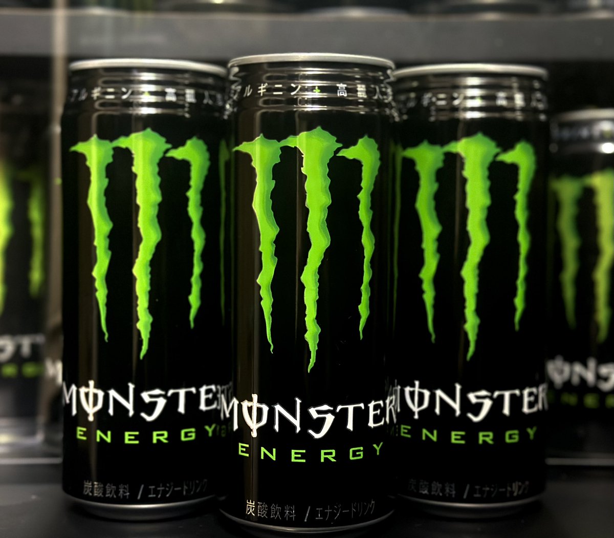 Monster energy JP 500ml can🇯🇵

ついに発売！ #500ml缶登場！

 #モンスターエナジー #エナジードリンク #Monsterenergy #energydrink
#500ml缶登場 #MonsterEnergy
