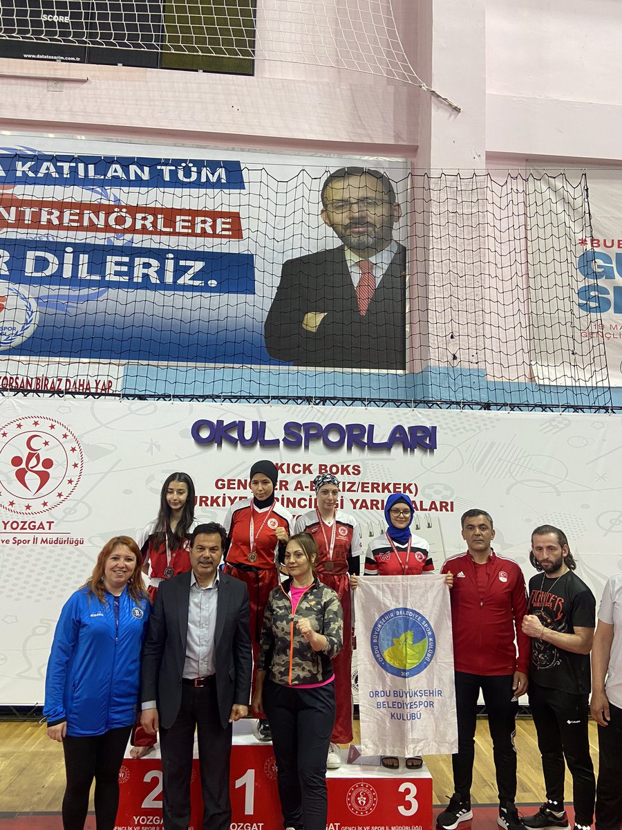 OrduKickBoks's tweet photo. Tebrikler Şeyma AYHAN👏👏👏🥊🇹🇷 
Yozgat İlinde yapılan, 2022-2023 Eğitim Öğretim Yılı Okul Spor Faaliyetleri Kick Boks Gençler (A-B) Şampiyonasında; Ordu İli Kick Boks sporcularımızdan Şeyma AYHAN, Genç Bayanlar Müzikli Form (A)’de Türkiye 3. ‘sü oldu.🥉👏👏👏🥊🇹🇷 https://t.co/5PyjzSDHPh