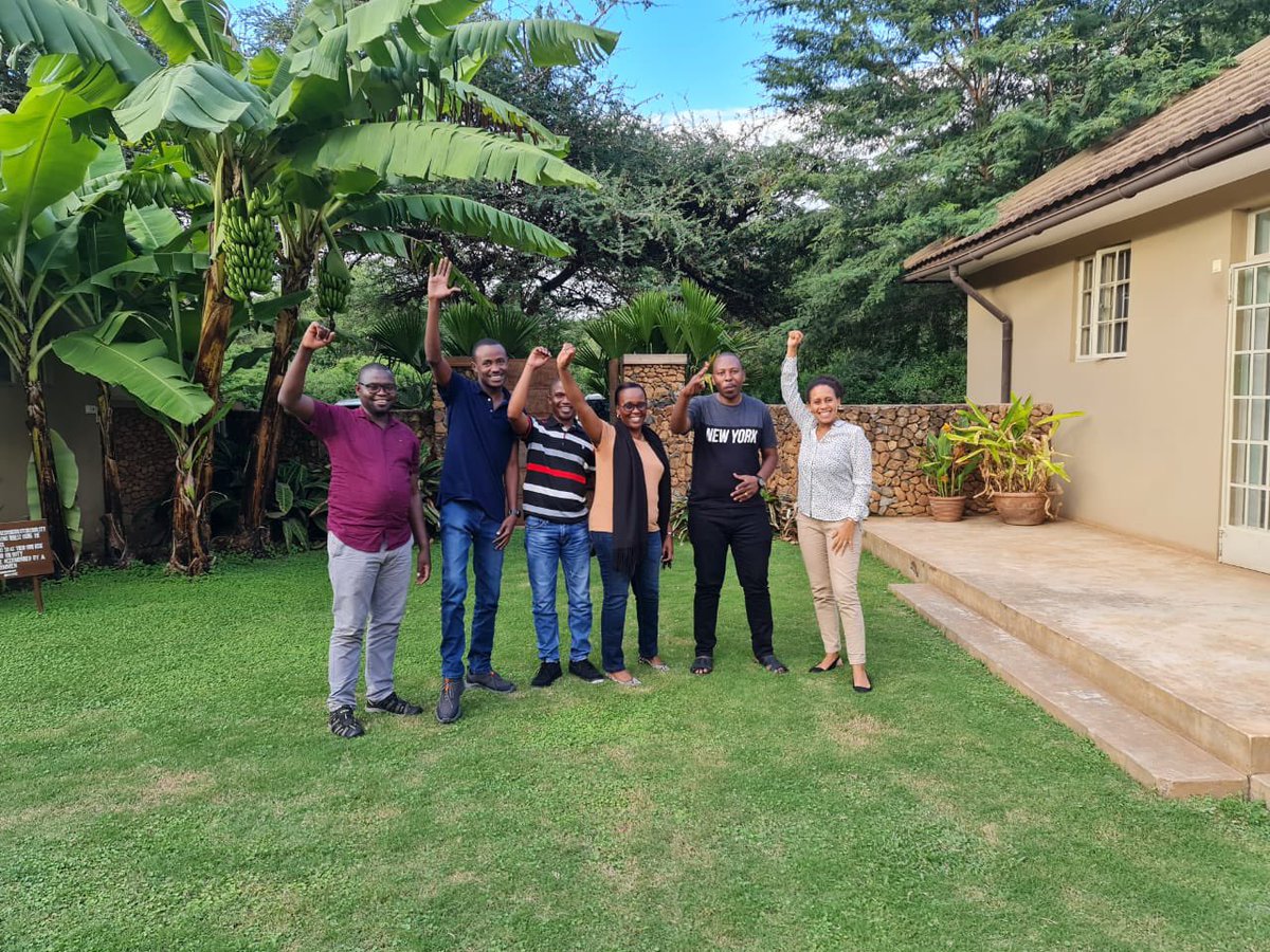 Our client @GreenResources wanted to enhance their team cohesion, and they contracted us to prepare a special learning, and bonding session for their Finance team to harness a growth mindset for joint impact & success 🧡

[10 May 2023, Arusha]

#WeLoveLearning
#GrowthMindset