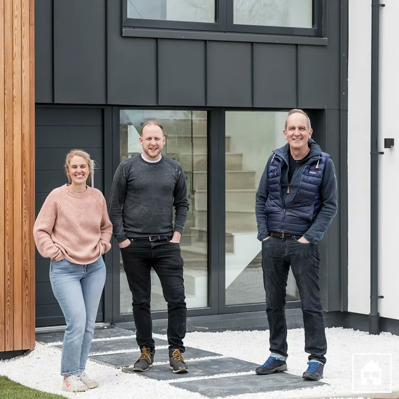 In today's exciting episode of Grand Designs: the Streets, Kevin McCloud takes us on a captivating journey as he follows one of ACA's clients at Graven Hill. Watch out for our very own MD, who makes an appearance on screen!Tune in to @Channel4 at 9 pm!

@GrandDesignsTV #SelfBuild
