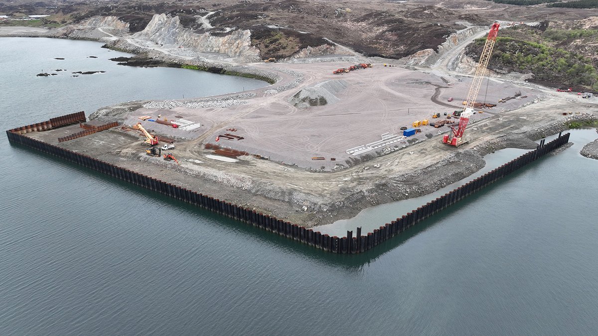 McLaughlin&Harvey tweet media