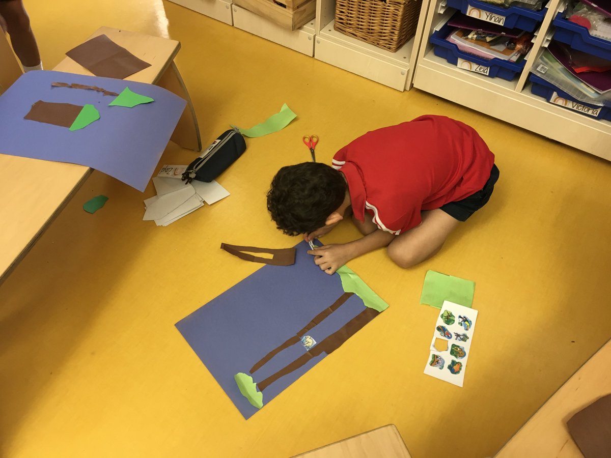 ClareHibbard's tweet image. Exploring and researching into the layers of the rainforest by building our own. We inquired into the importance of each layer and what lives there ⁦@DAAElementary⁩