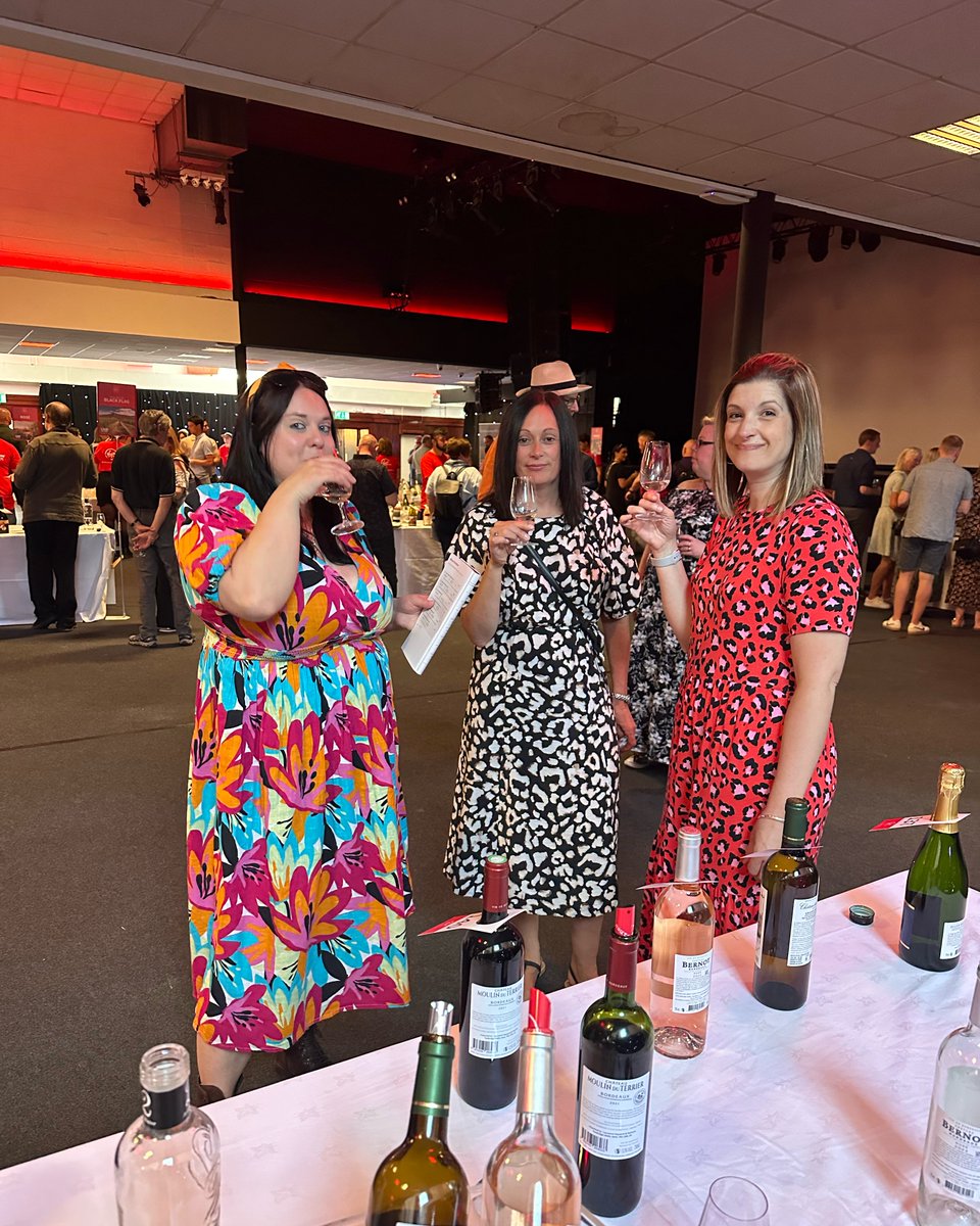 BordeauxWinesUK's tweet photo. Last weekend along with @VirginWines, Isobel Salamon hosted a Bordeaux wine tasting for consumers in Edinburgh, challenging attendees to a fun blind tasting at the École du Vin Casino where guests could “place their bets” on the answers they thought were correct

#BordeauxWinesUK https://t.co/BduRh3Psq8