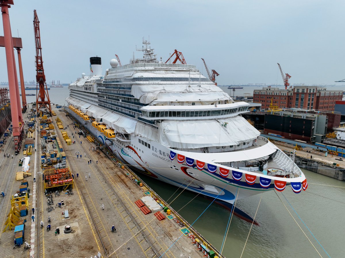 SpokespersonCHN's tweet photo. China's first domestically built large cruise ship #H1508 has left the dock and will be delivered soon. https://t.co/lbGot8mYa8