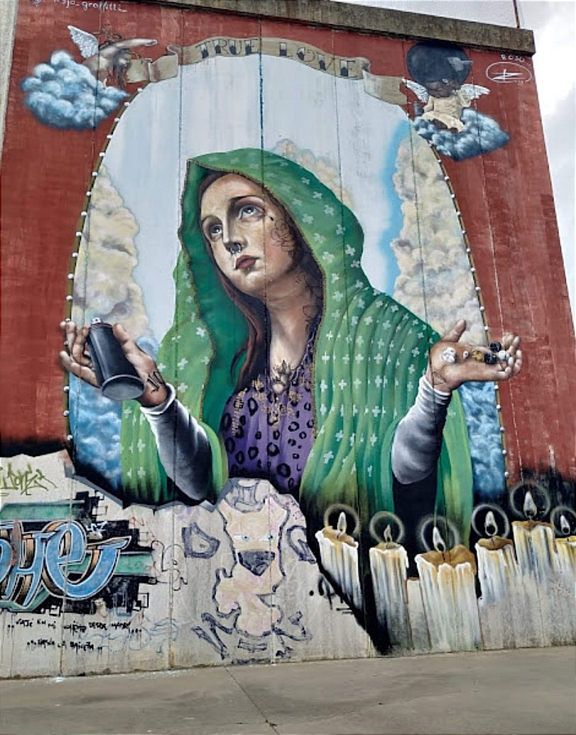 Nuestra Señora de los Grafiteros
La Bañeza 
🖌️ El Rojo 
#StreetArt 
#ArteCallejero 
#leonesp