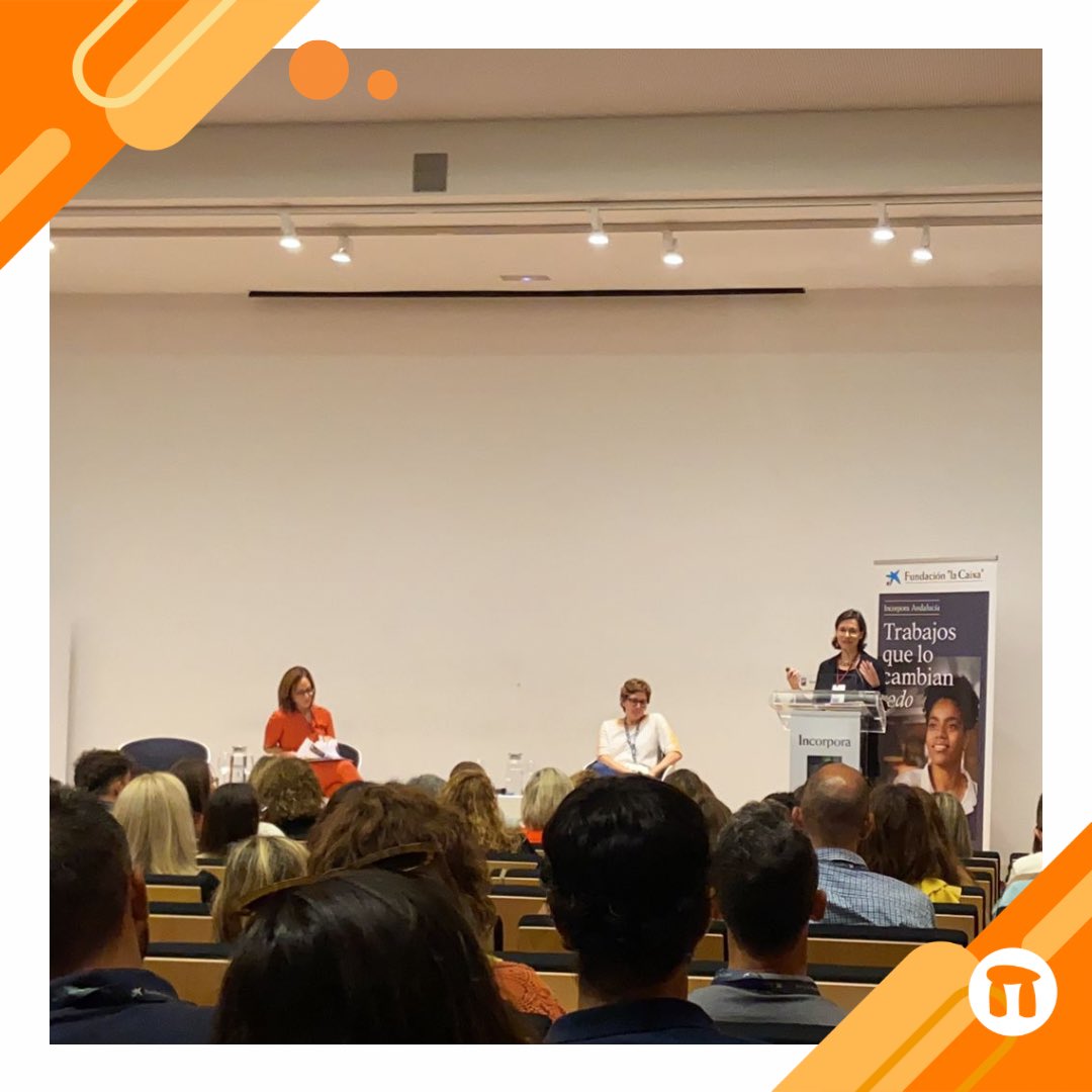 🗣️ Hoy nos encontramos en la reunión de coordinación de Incorpora Andalucía que se celebra en el <a href="/museorusomalaga/">Colección Museo Ruso / Málaga</a>. Todas las líneas del programa de #IncorporaFundlaCaixa de <a href="/FundlaCaixa/">Fundación ”la Caixa”</a> nos reunimos para analizar nuestros planes de trabajo y compartir experiencias.