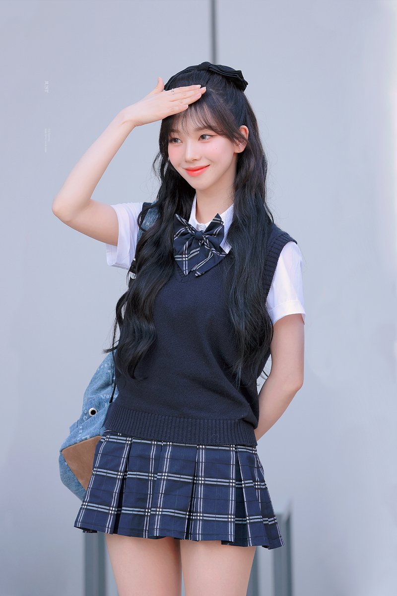 just_0411's tweet photo. 230601 아는형님  #카리나 #Karina #에스파 #aespa https://t.co/7TrYAdVzP1