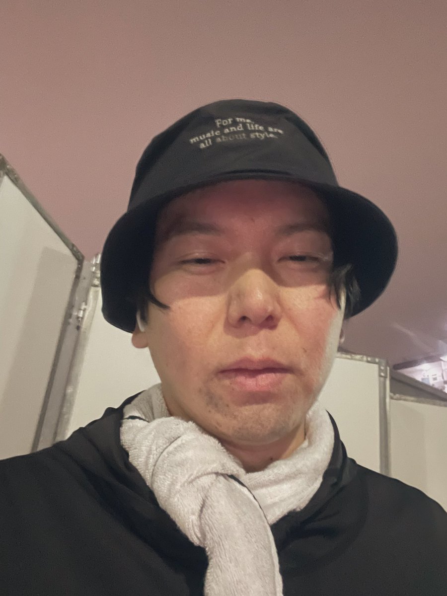 追記

意地で帰りも歩く。途中、本気ダッシュ何本か入れて帰宅。

距離:18キロ
時間:3時間半

治ったギックリ腰が再発しそうです。 https://t.co/vPHQ5rCXx0