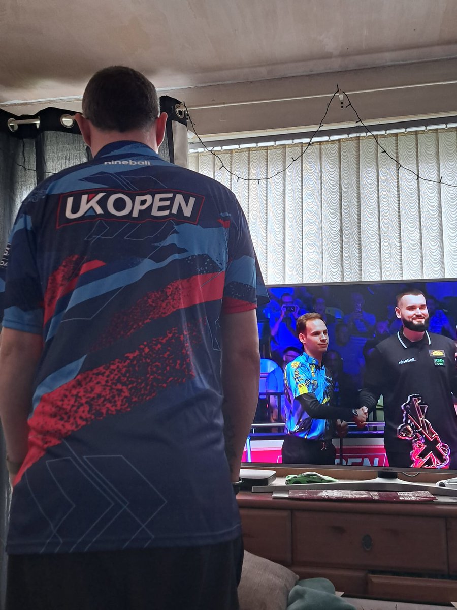 @MatchroomPool my first (of many) #NineBall jerseys come as enjoying the highlights from the final of the #UKOpenPool. Already know what my next purchase will be 😉 #SpanishOpenPool/#WorldCupOfPool #OnBoardSportsWear #WNT #LoveNineBall  💛🤝🏻