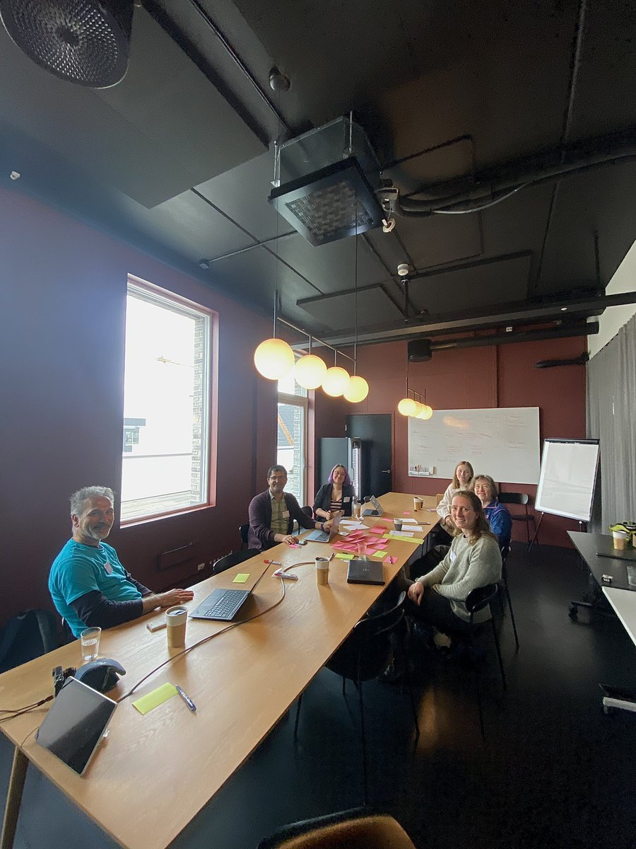 ECSCW's tweet image. Happy participants in WS4: The digital public encounter✨ Discussing challenges in the digitalization of the public sector!  #ECSCW2023