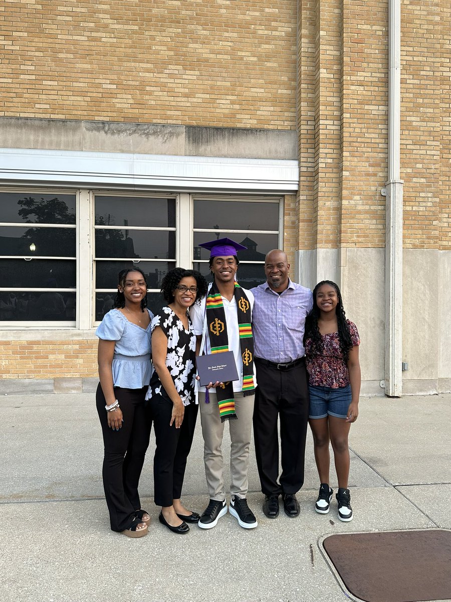 Dr. Dennisha Murff tweet media