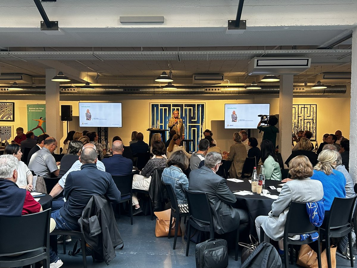 🎥 Élan Seniors est lancé aujourd’hui à Lille ! 
Une mâtinée rythmée autour de l’emploi cadre en Haut-de-France !