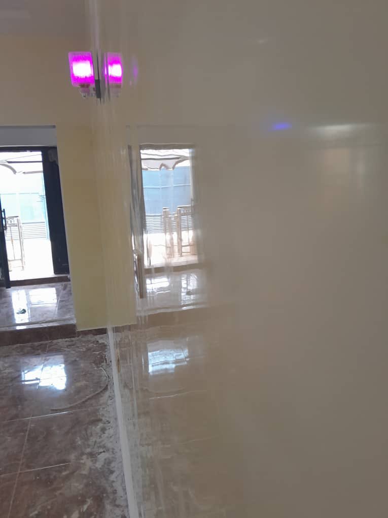 somkell's tweet image. Vikel marble stucco paint… painting one house at a time.